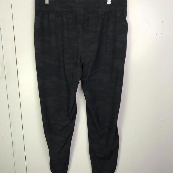 Gap Fit Pants Womens Large Camo Joggers Pull On Athleisure Workout Lounge - Picture 1 of 8
